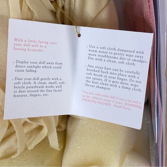 Paradise Galleries Joyful Dove Porcelain Doll Treasury Collection New In Box - Picture 7 of 11